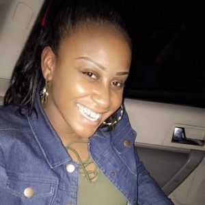 Meet your Posher, Desiree